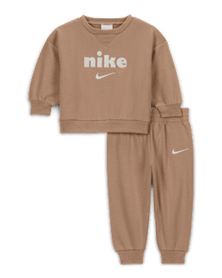 激安スーパーの“売上対決” NIKE公式】ナイキ コージー コンフォート ベビー ツーピース ウェア